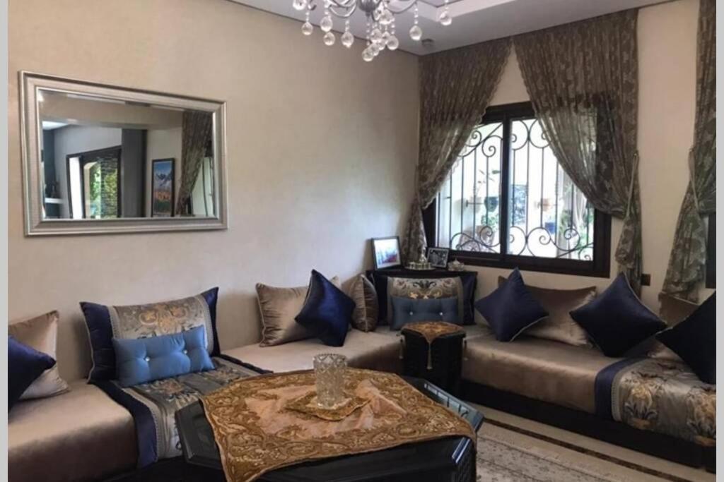 Magnifique Villa Avec Piscine Chauffee Que Pour Famille Marrakesh Bagian luar foto